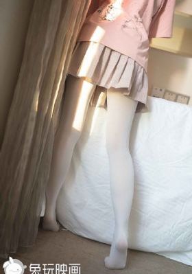 女人摸亲嘴的视频网站_超清版蓝光版中文字幕包